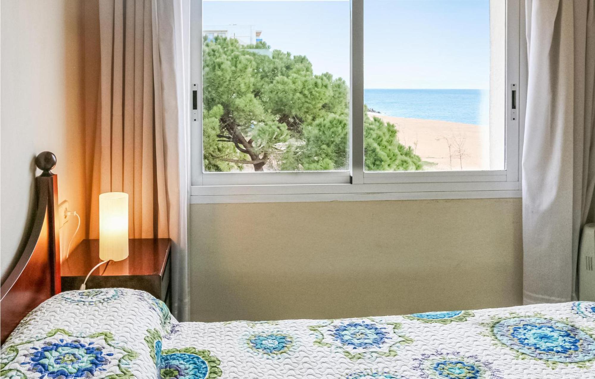 Awesome Apartment In Santa Susanna With Kitchen Esterno foto
