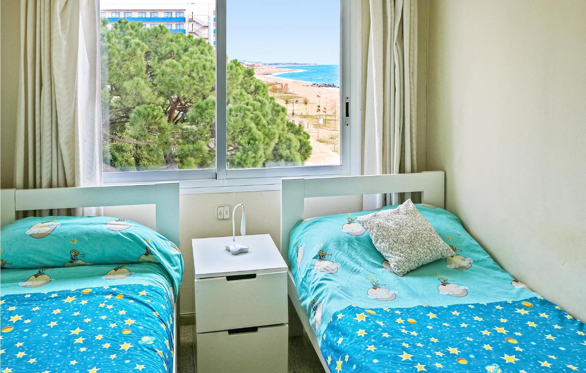Awesome Apartment In Santa Susanna With Kitchen Esterno foto